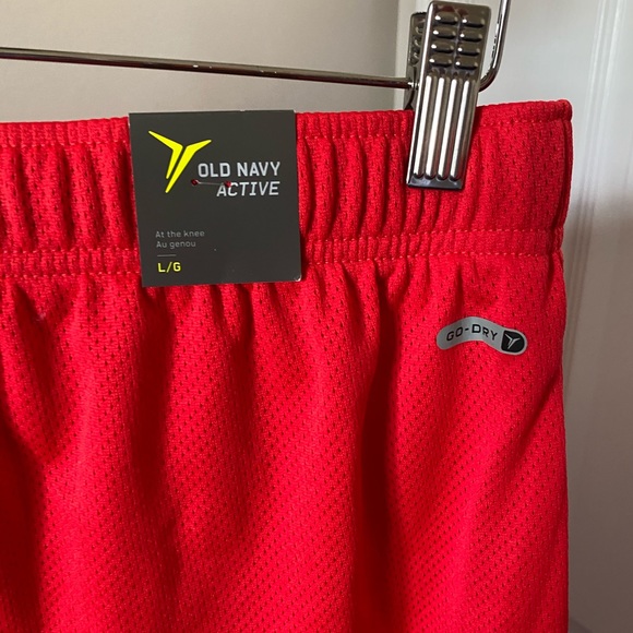 Old Navy Active Shorts - Picture 6 of 8